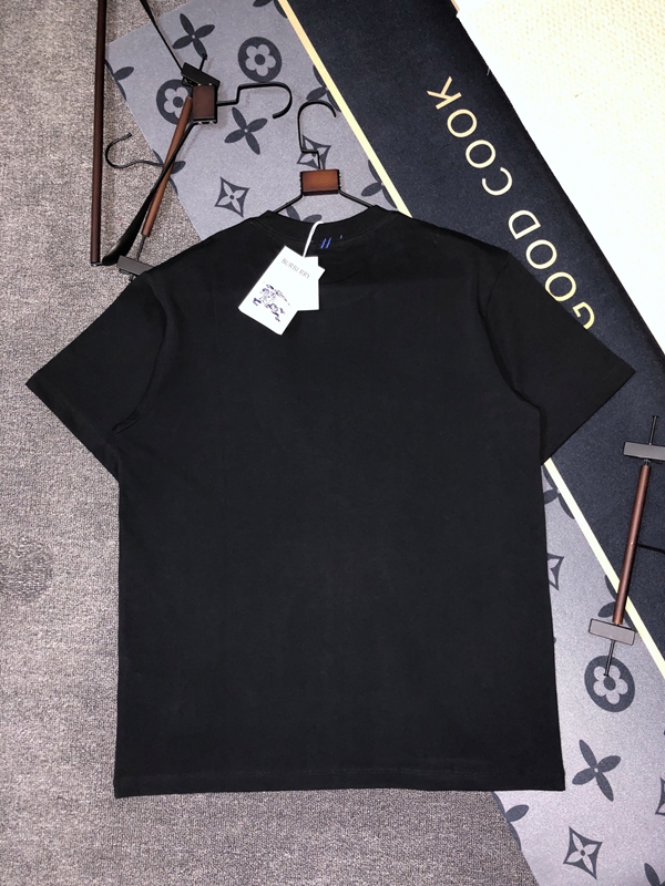 ブランドTシャツ角部分ディテール